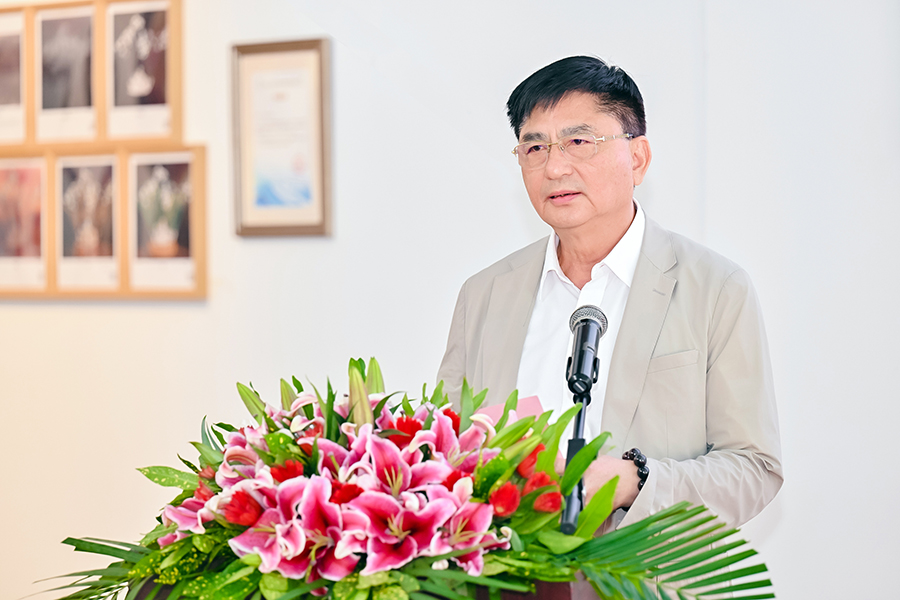6、莲福美术馆馆长叶水省在开幕式上致辞.jpg